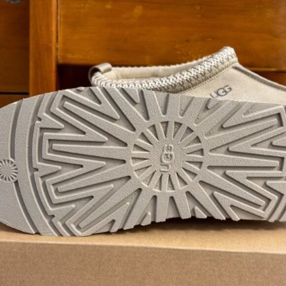 UGG Tazz Mustard Seed Suede Platform Clog - Picture 4 of 4